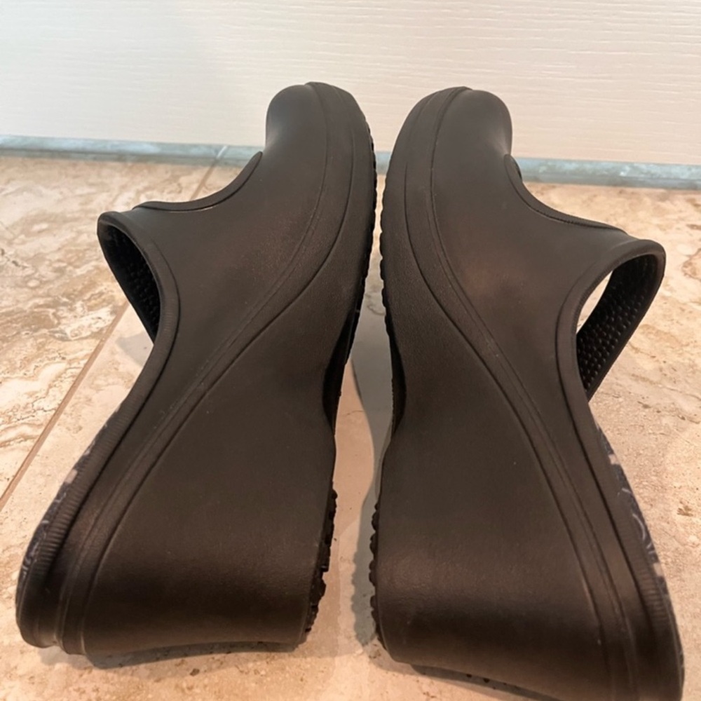 Crocs Frances Mary Jane Wedge Mule Slip On Shoes Black Comfort Women’s Size 9 - Picture 4 of 5